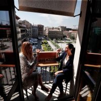 Se podrá tomar un aperitivo en los balcones de tradicional hotel de Pamplona