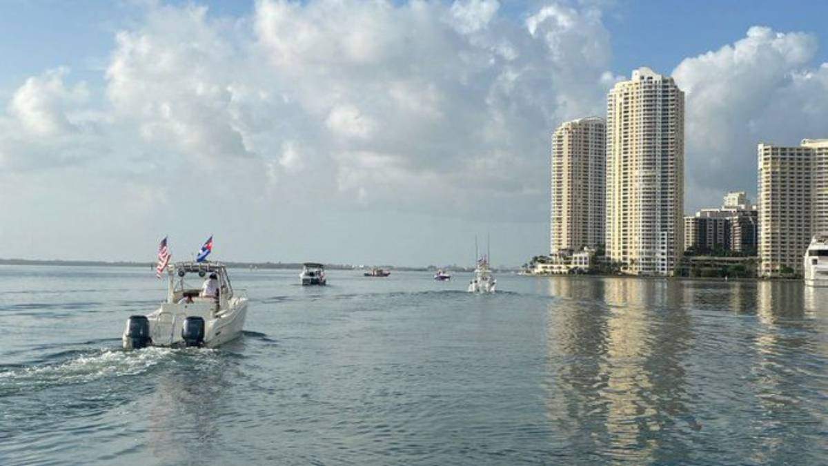 La flotilla cubano-estadunidense que se dirige a La Habana