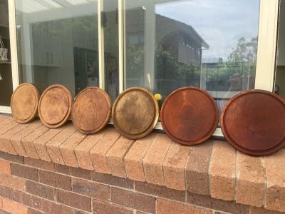 Si pensabas tirar esos viejos platos para asado, no lo hagas: mirá estas 2 ideas súper fáciles para decorar tu casa