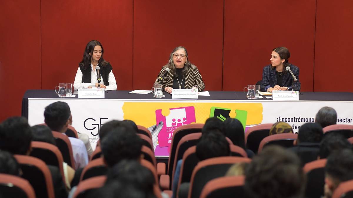 La ministra Norma Piña inauguró el décimo sexto Encuentro Jurídico Universitario y la Exposición Jurídica
Literaria