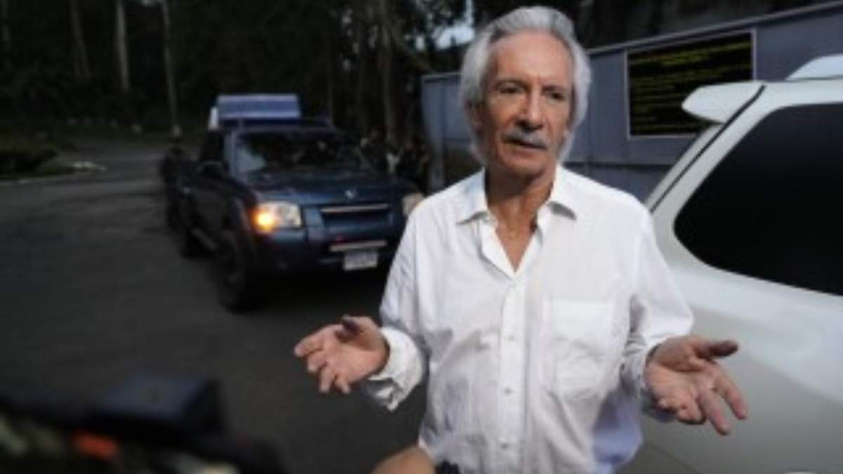 El periodista guatemalteco José Rubén Zamora, fundador del diario El Periódico y quien permaneció tras las rejas por más de dos años sin recibir condena