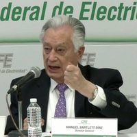 "Con el bozal no se oye ni se entiende", dice Bartlett sobre el cubrebocas