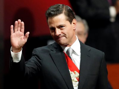 Desde las sombras, el expresidente Enrique Peña Nieto continúa su estadía en Europa