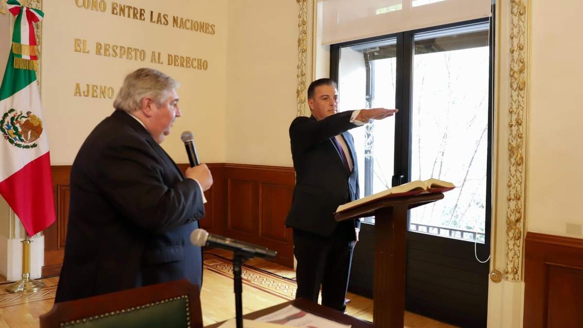 Rinde protesta el magistrado Fernando Díaz Juárez