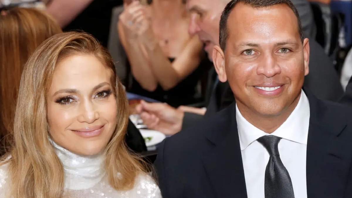 Jennifer López y Alex Rodríguez. Fuente: (Twitter)