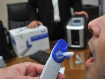 Neuquén reglamentó la obligatoriedad de los exámenes toxicológicos para funcionarios