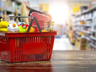 La canasta básica subió 3,1 % en octubre: cuánto dinero necesitó una familia para no ser pobre