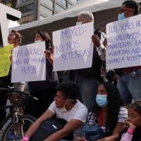 Migrantes que trabajan en México deben tener los mismos ingresos y derechos laborales: Martí Batres