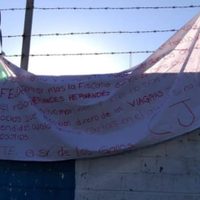 En narcomantas, fiscal michoacano es aconsejado por "El señor de los gallos", el otro alias de El Mencho