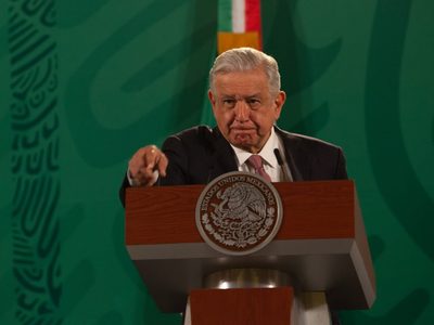 Corte resolverá despenalización del aborto, es un tema "bastante polémico": AMLO