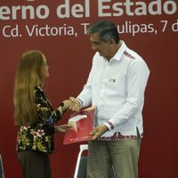 Entrega Américo escrituras a 1,500 familias tamaulipecas