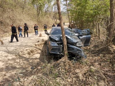 Tiroteo, choque y volcadura en persecución de militares contra traficantes de migrantes