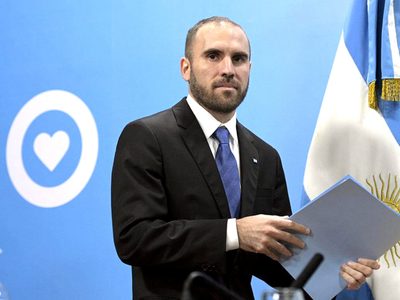 Deuda: Guzmán habría prorrogado el plazo de negociaciones con los bonistas hasta principios de junio