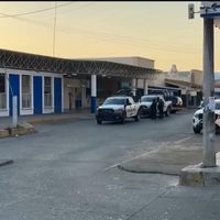 Enfrentamiento en central camionera de Pinotepa Nacional deja tres muertos