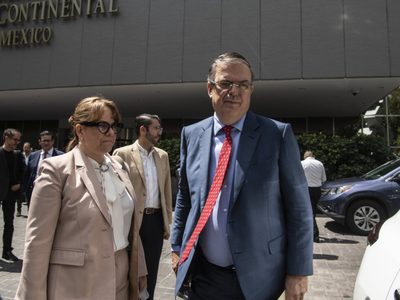 Equipo de Ebrard denuncia "bastantes incidencias" en la "encuesta madre" de Morena