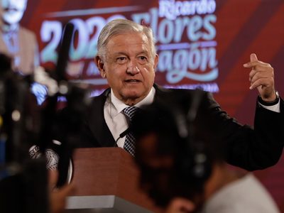 El litio está a disposición del sector automotriz en México: AMLO