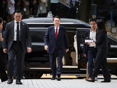 El expresidente surcoreano Yoon es sentenciado a cadena perpetua por imponer la ley marcial