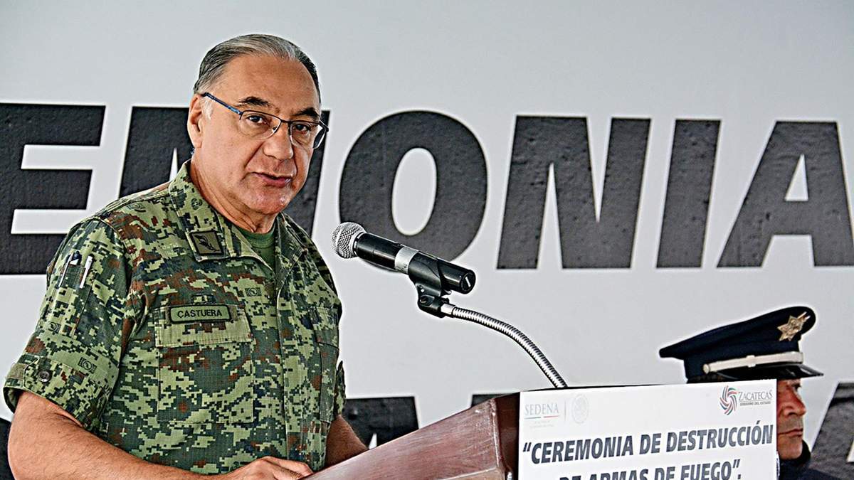 Alberto Martínez. Señalado