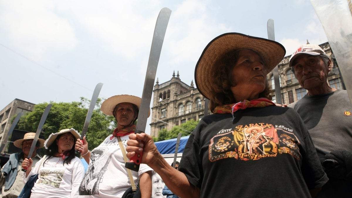 Protesta de habitantes de San Salvador Atenco en la Secretaría de Gobernación