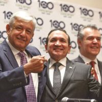 Ante industriales, AMLO proyecta crecimiento de 4% y promete que no habrá gasolinazos
