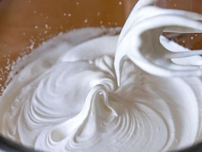El secreto de la abuela para preparar el merengue más cremoso y perfecto para tus tortas