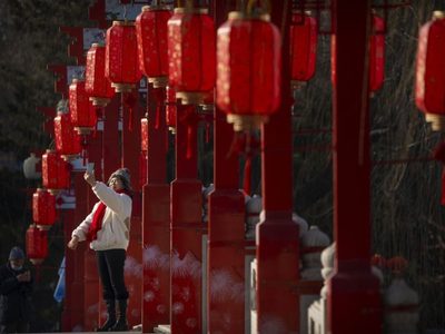 China fija objetivo de crecimiento económico del 5%; admite que no será fácil
