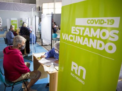 En sintonía con Nación, Río Negro confirmó que implementará el pase sanitario