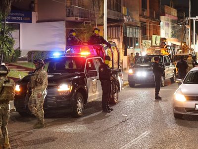 Detienen a 14 delincuentes con armas y drogas en Tabasco; cuatro son guatemaltecos