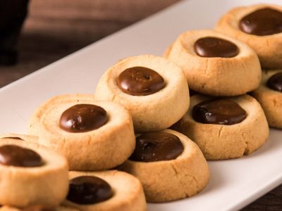 Galletitas tipo Pepas con doble chocolate: poné la pava y prepará esta crujiente versión para el antojo dulce