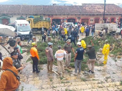 Un tornado deja un herido y daños en San Cristóbal de las Casas (Video)