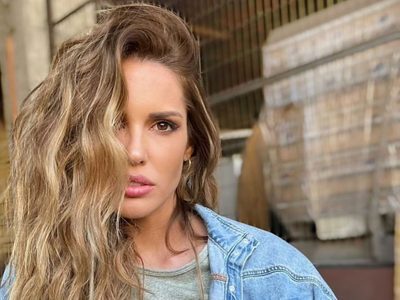 Elegancia pura: el impecable look casual de escogió Galadriel Caldirola para empezar su día