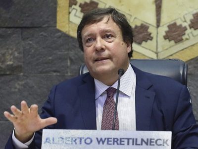 Weretilneck impulsará un proyecto de ley para darle seguridad jurídica a las exportaciones de GNL y petróleo