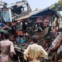 Al menos 36 muertos en dos accidentes de autobús en Pakistán