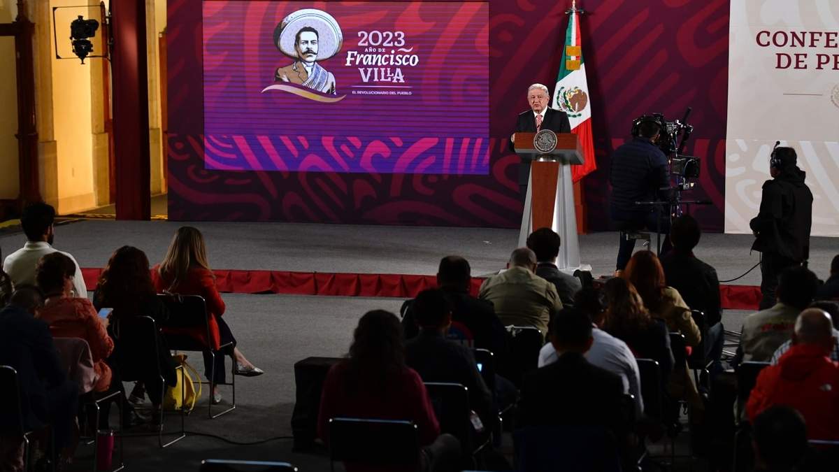 Reporteros en la conferencia mañanera del presidente López Obrador