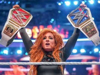 Becky Lynch, campeona de la WWE sorprendió con esta noticia: “Seré madre”. ¿Adiós al título?