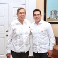 "Alito" Moreno presume foto con Cuauhtémoc Cárdenas; los tunden en redes