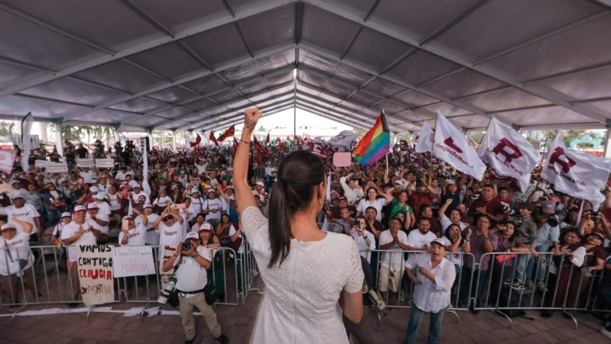 Claudia Sheinbaum en Playa del Carmen