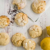Galletas de limón con chips de chocolate blanco: crujientes y con el sabor más rico para la próxima merienda