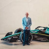 Festeja Fernando Alonso: Adrian Newey se incorporará a Aston Martin desde la temporada 2025