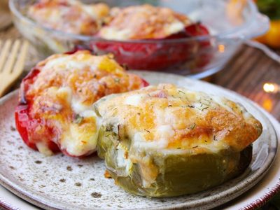 Morrones rellenos: la receta que te encantará si no sabés qué preparar este domingo para la juntada con amigos