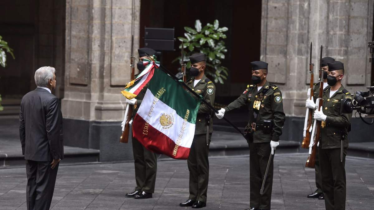 Ceremonia previa al informe de AMLO en Palacio Nacional