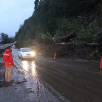 Un alud obligó a cerrar la ruta 40 en Villa La Angostura: así es la situación actual