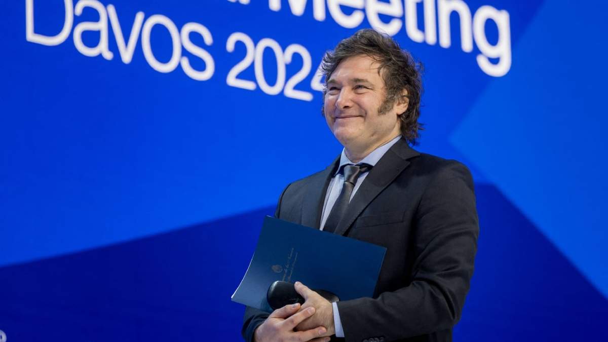 Javier Milei no utilizó el avión presidencial durante su viaje a Suiza. Fuente: (Twitter)
