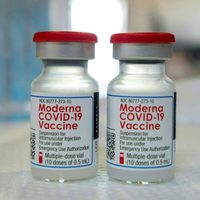 Desde el oficialismo afirman que "es posible la autorización de la vacuna de Moderna en adolescentes