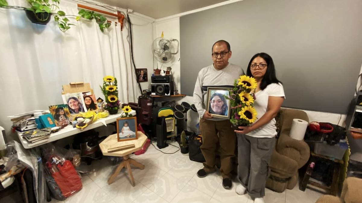 Padres de Yaretzi Adriana, universitaria muerta en el choque del Metro de la Línea 3