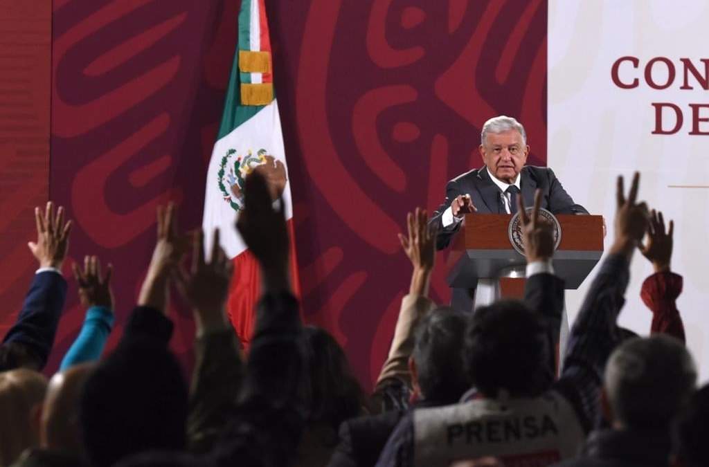 El presidente durante la conferencia matutina