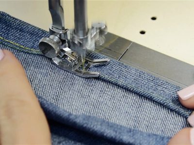 Levantá el ruedo de tus pantalones favoritos en dos simples pasos y sin usar máquina de coser