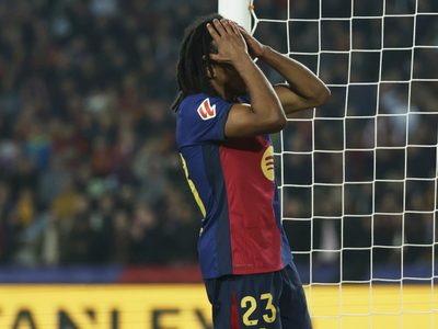 El Barcelona no aprovecha la derrota del Real Madrid y empata 1-1 ante el Betis