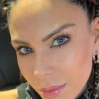 ¡Delantera XXL! Barby Franco derrite Punta del Este con una pequeña bikini ¡Un fuego!