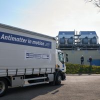 Científicos logran transportar antimateria en un camión por primera vez en la historia